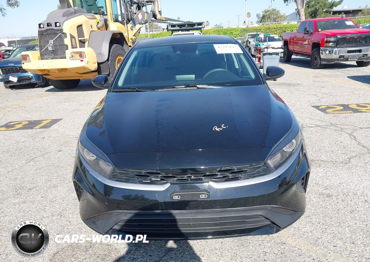 2023 Kia Forte Lxs VIN:3KPF24AD9PE665560 - 12