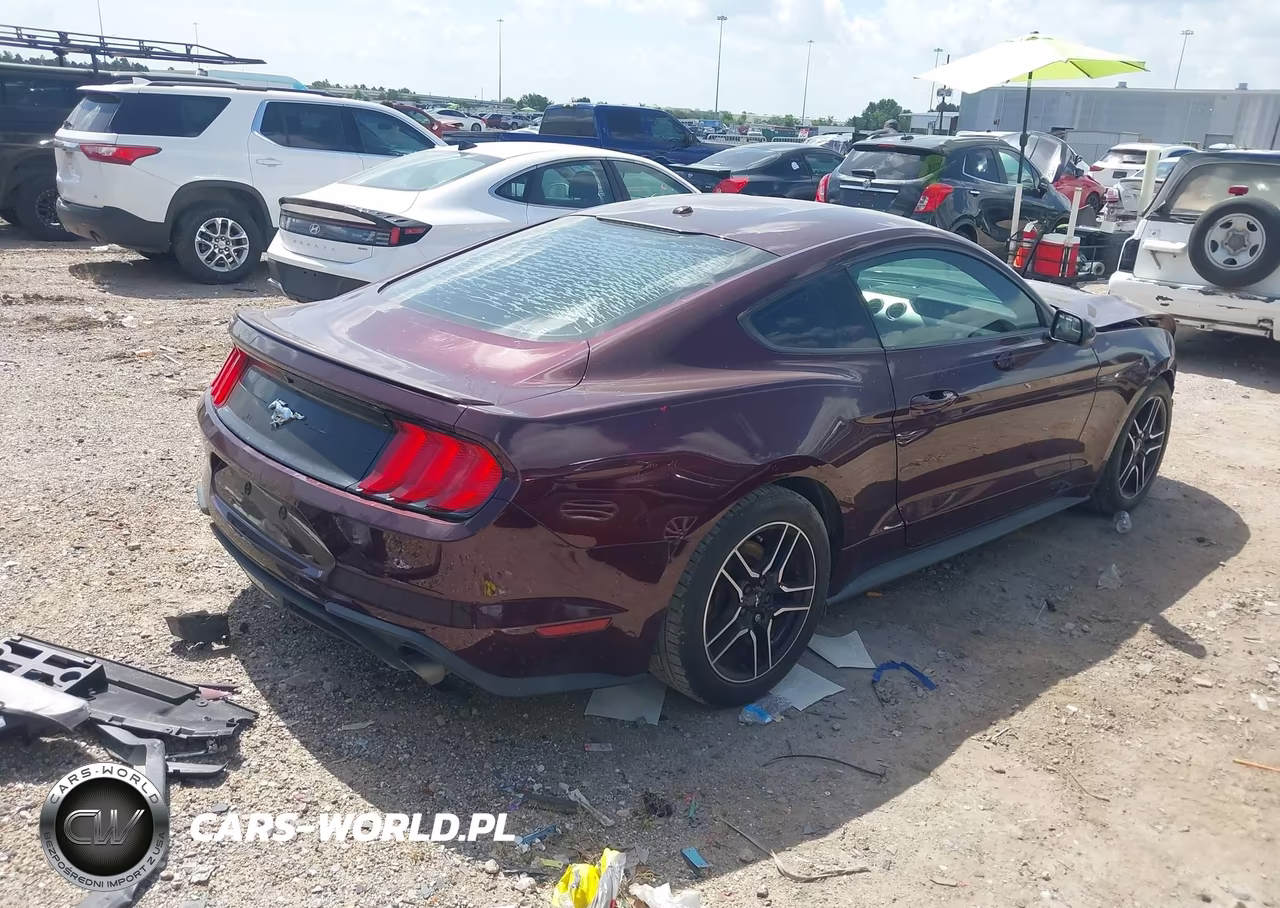 2018 Ford Mustang Ecoboost VIN:1FA6P8TH4J5146286 - 4