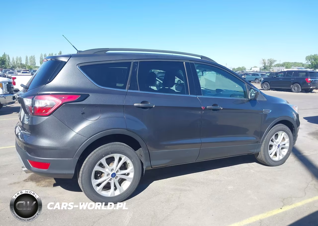 2018 Ford Escape Se VIN:1FMCU9GD7JUC38836 - 13