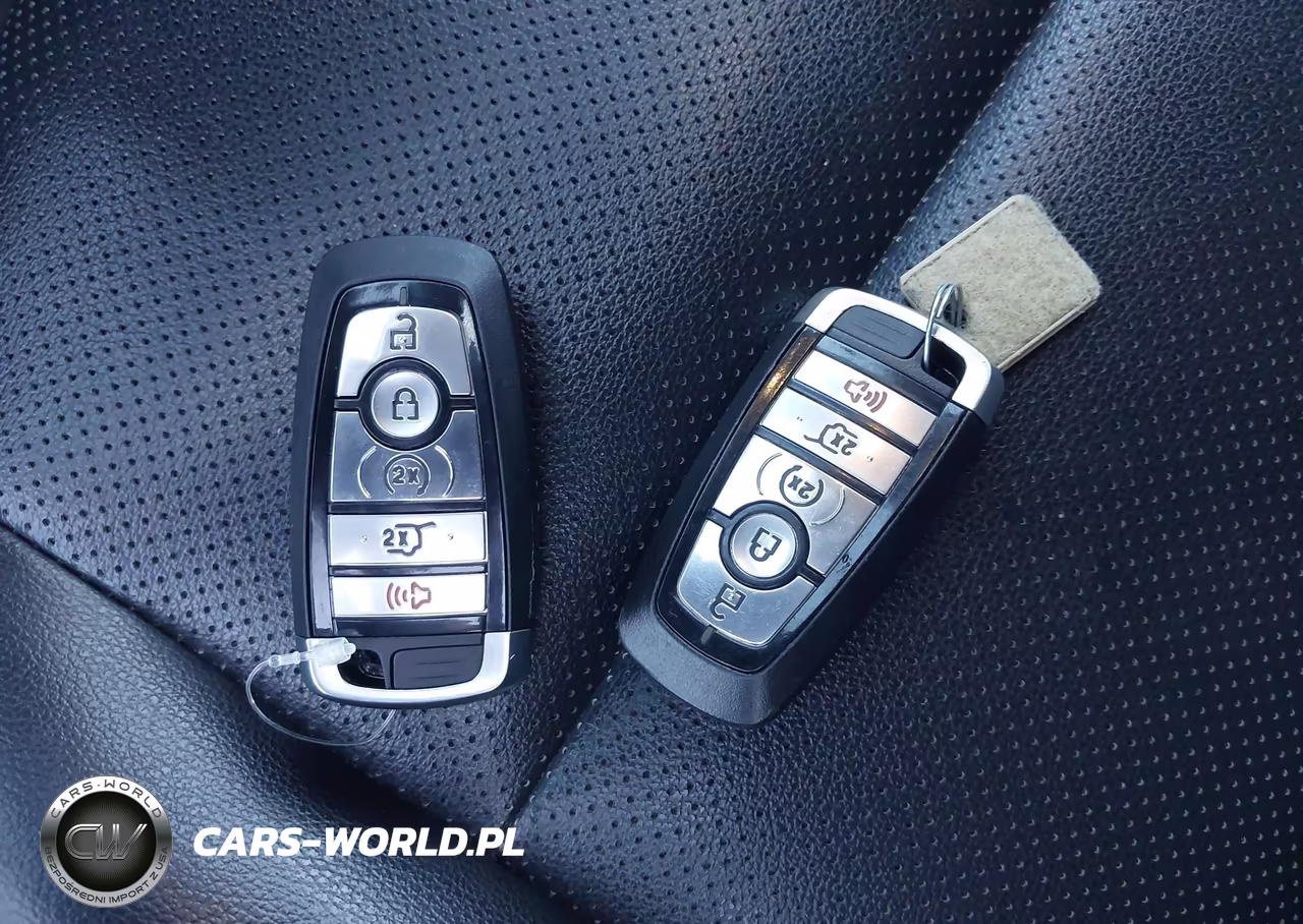 2020 Ford Escape Sel VIN:1FMCU9H9XLUC09425 - 11