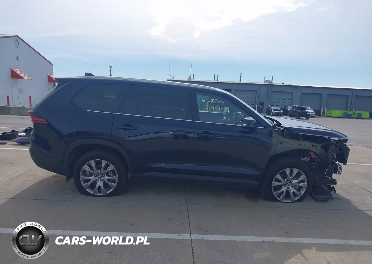 2026 Toyota Grand Highlander Limited VIN:5TDAAAB57TS130200 - 14