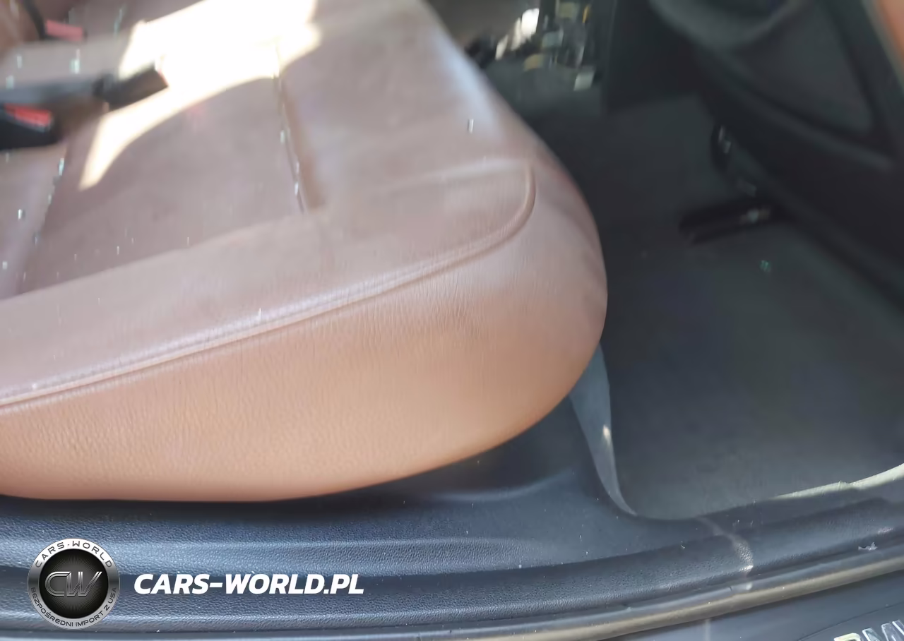 2007 BMW 328I VIN:WBAVA33577FV65362 - 8
