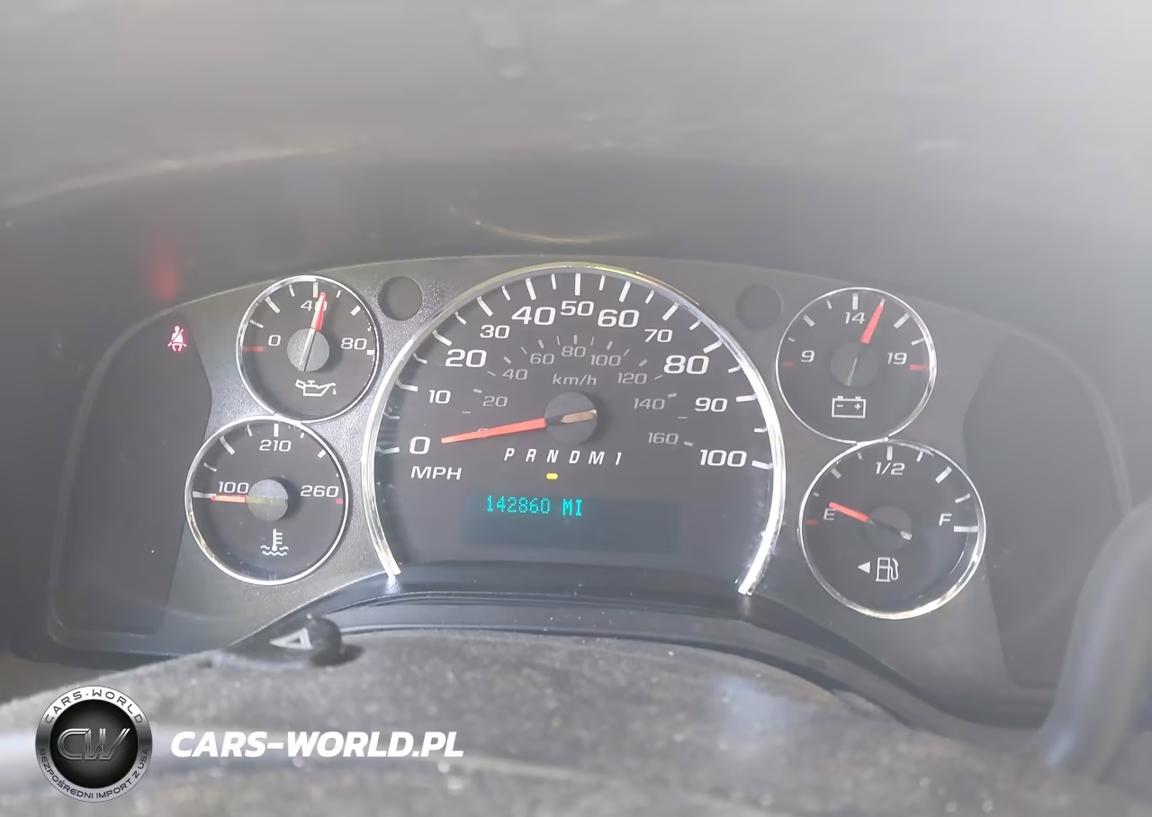 2017 Chevrolet Express 2500 Work Van VIN:1GCWGAFFXH1223384 - 7