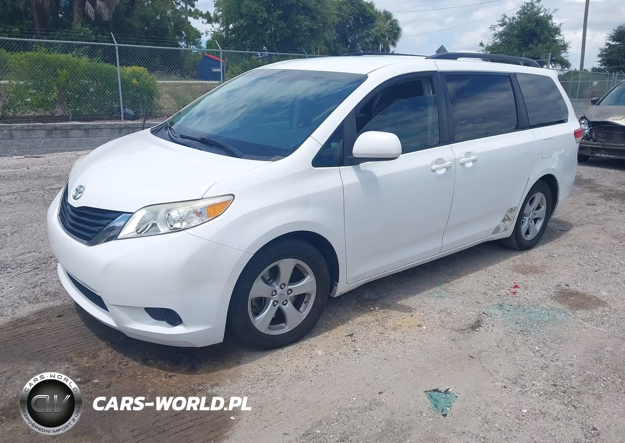 2011 Toyota Sienna Le V6 VIN:5TDKK3DC2BS069443 - 2