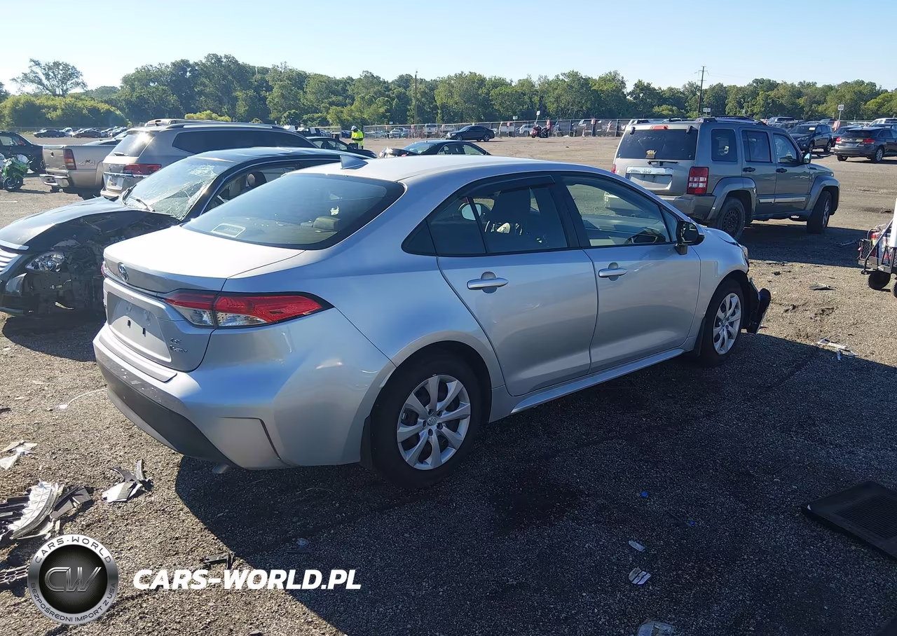 2026 Toyota Corolla Hybrid Hybrid Le VIN:JTDBCMFE5T3124620 - 4