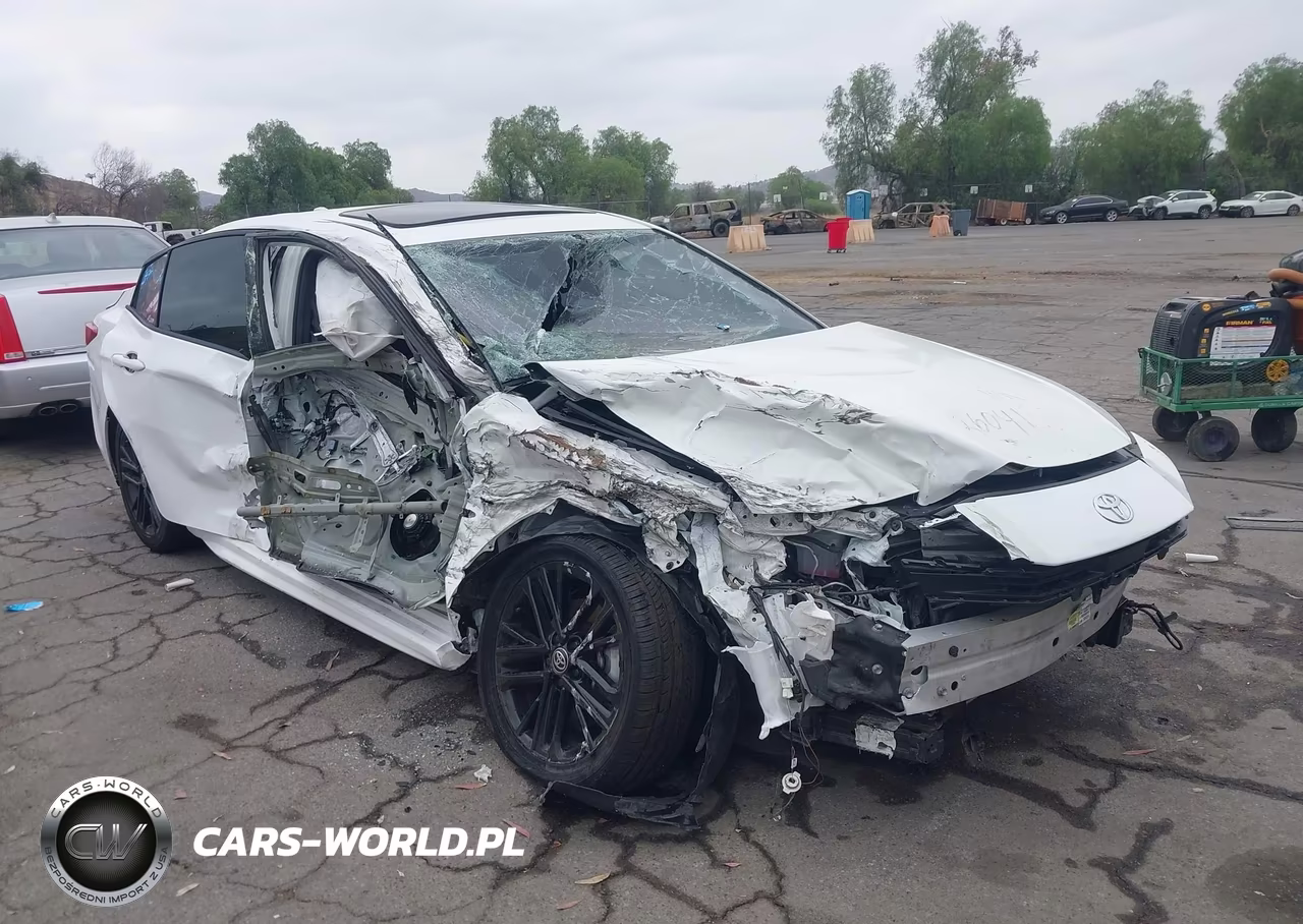 2025 Toyota Camry Se – zdjęcie 1 z 15