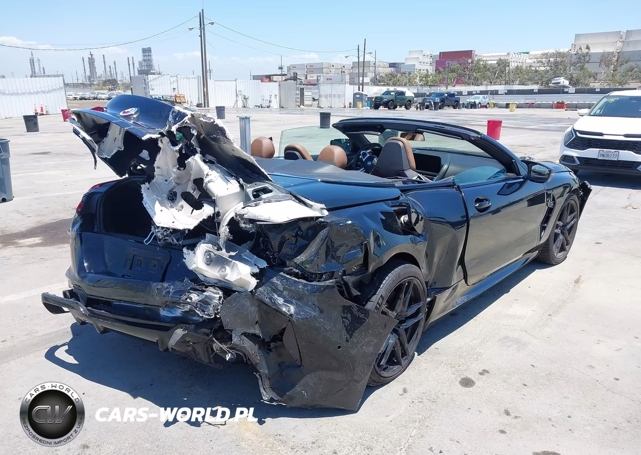 2023 BMW M8 Cabriolet Competition VIN:WBSDZ0C00PCL36476 - 4