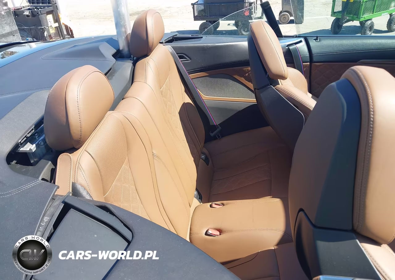 2023 BMW M8 Cabriolet Competition VIN:WBSDZ0C00PCL36476 - 8