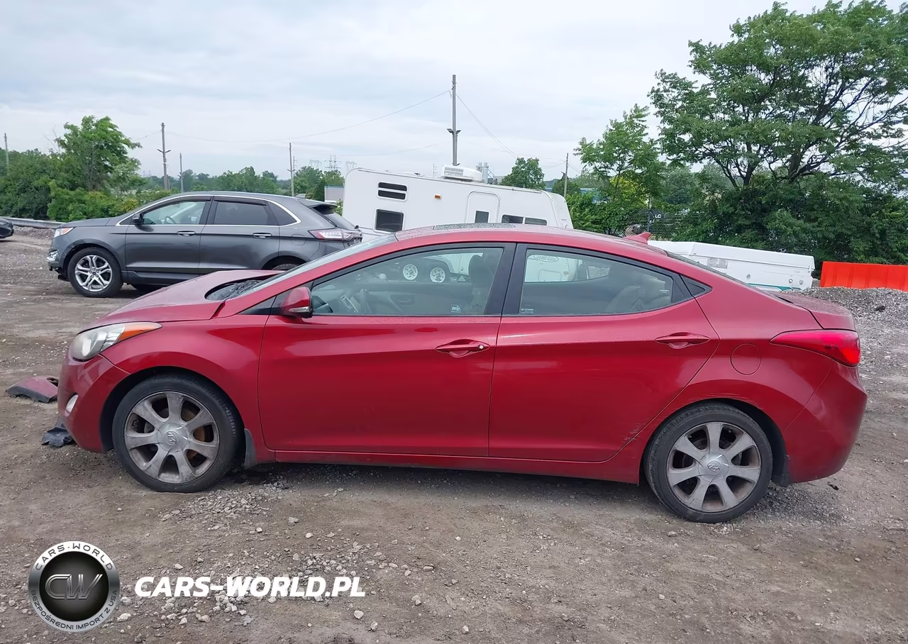 2013 Hyundai Elantra Limited VIN:KMHDH4AE0DU670184 - 13