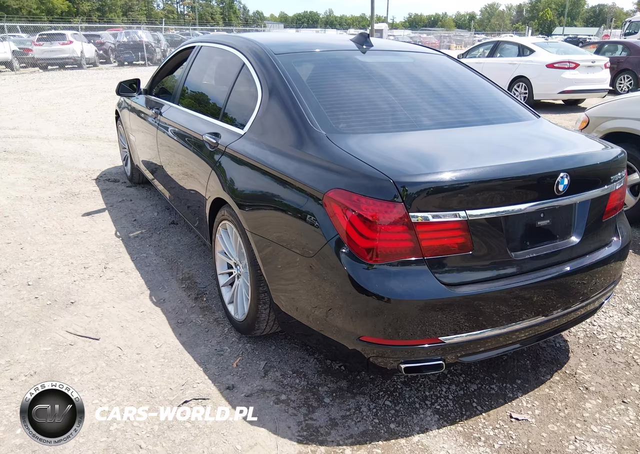 2015 BMW 750Li VIN:WBAYE8C55FD782322 - 3