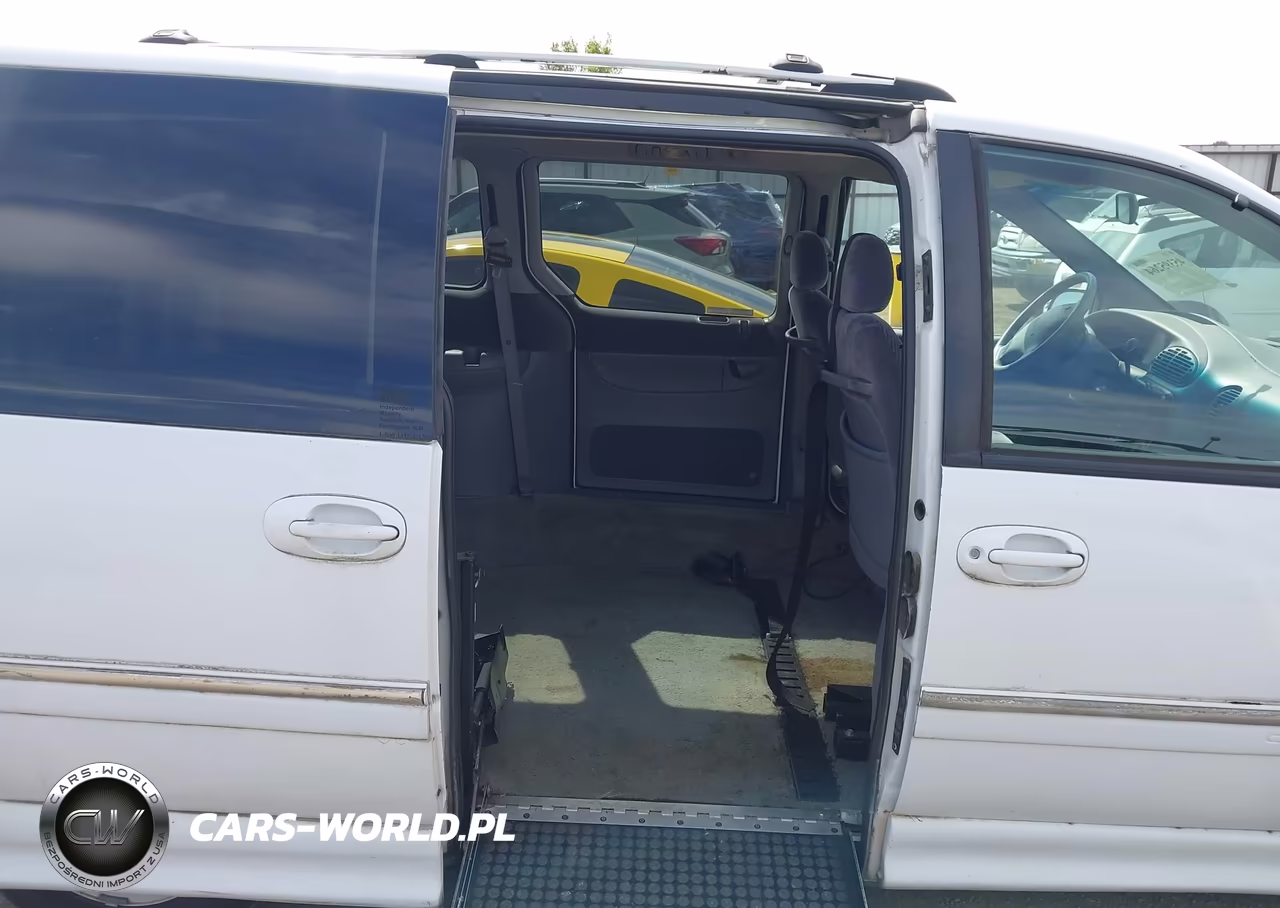 1996 Chrysler Town & Country VIN:1C4GP54L7TB357499 - 8