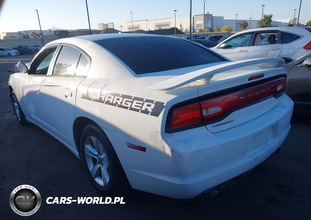 2013 Dodge Charger Se VIN:2C3CDXBG2DH640382 - 3