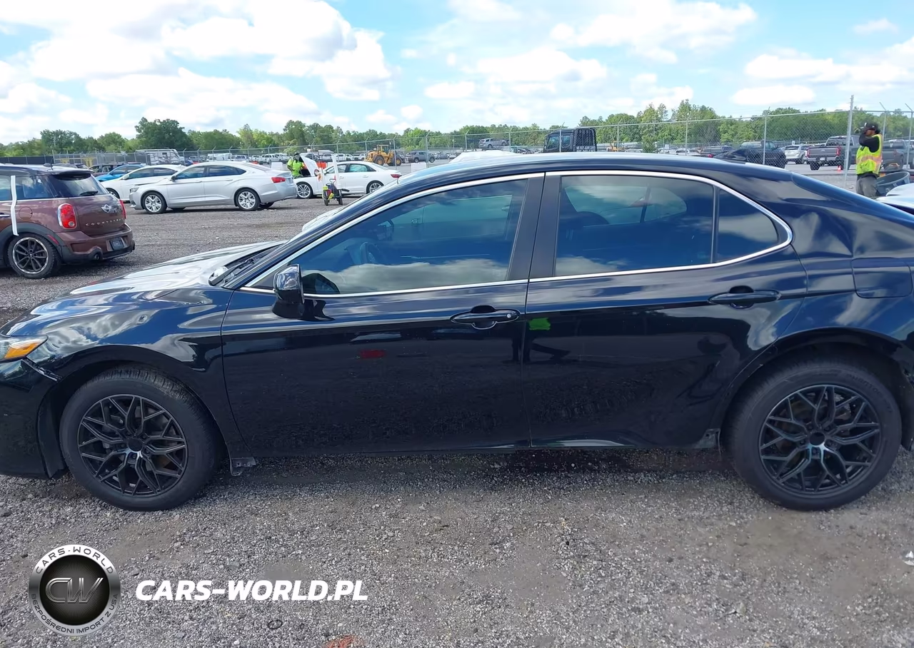 2022 Toyota Camry Le VIN:4T1C11AK4NU667827 - 15