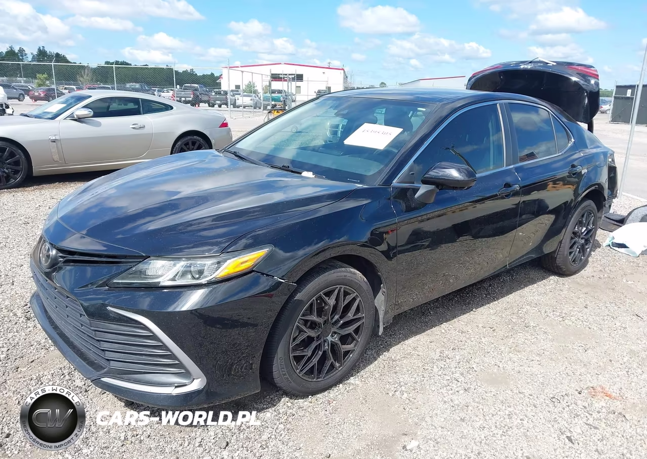 2022 Toyota Camry Le VIN:4T1C11AK4NU667827 - 2