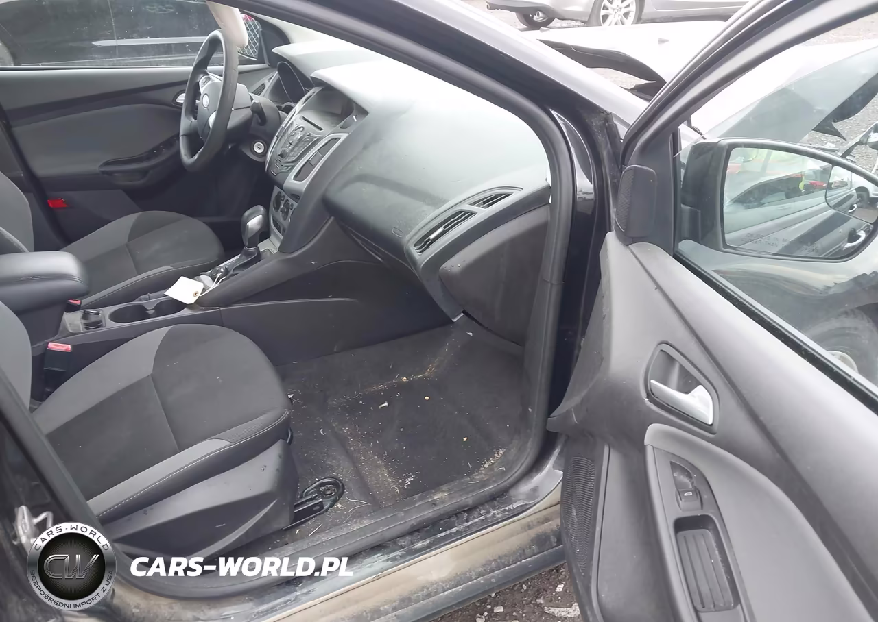 2013 Ford Focus Se VIN:1FADP3F24DL358669 - 5
