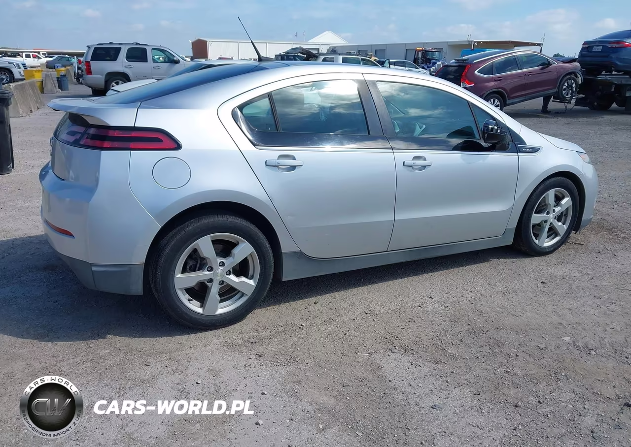 2013 Chevrolet Volt VIN:1G1RE6E44DU111603 - 4