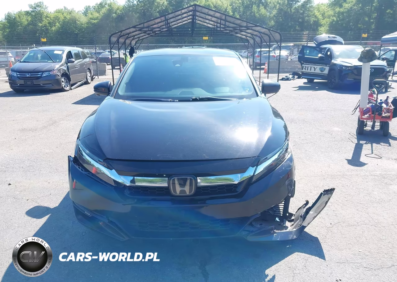 2018 Honda Clarity Plug-In Hybrid Touring VIN:JHMZC5F33JC002482 - 13