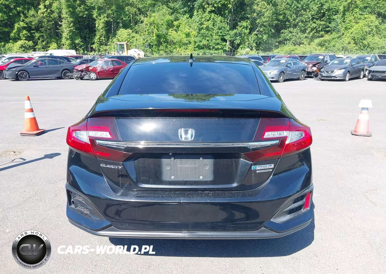 2018 Honda Clarity Plug-In Hybrid Touring VIN:JHMZC5F33JC002482 - 17