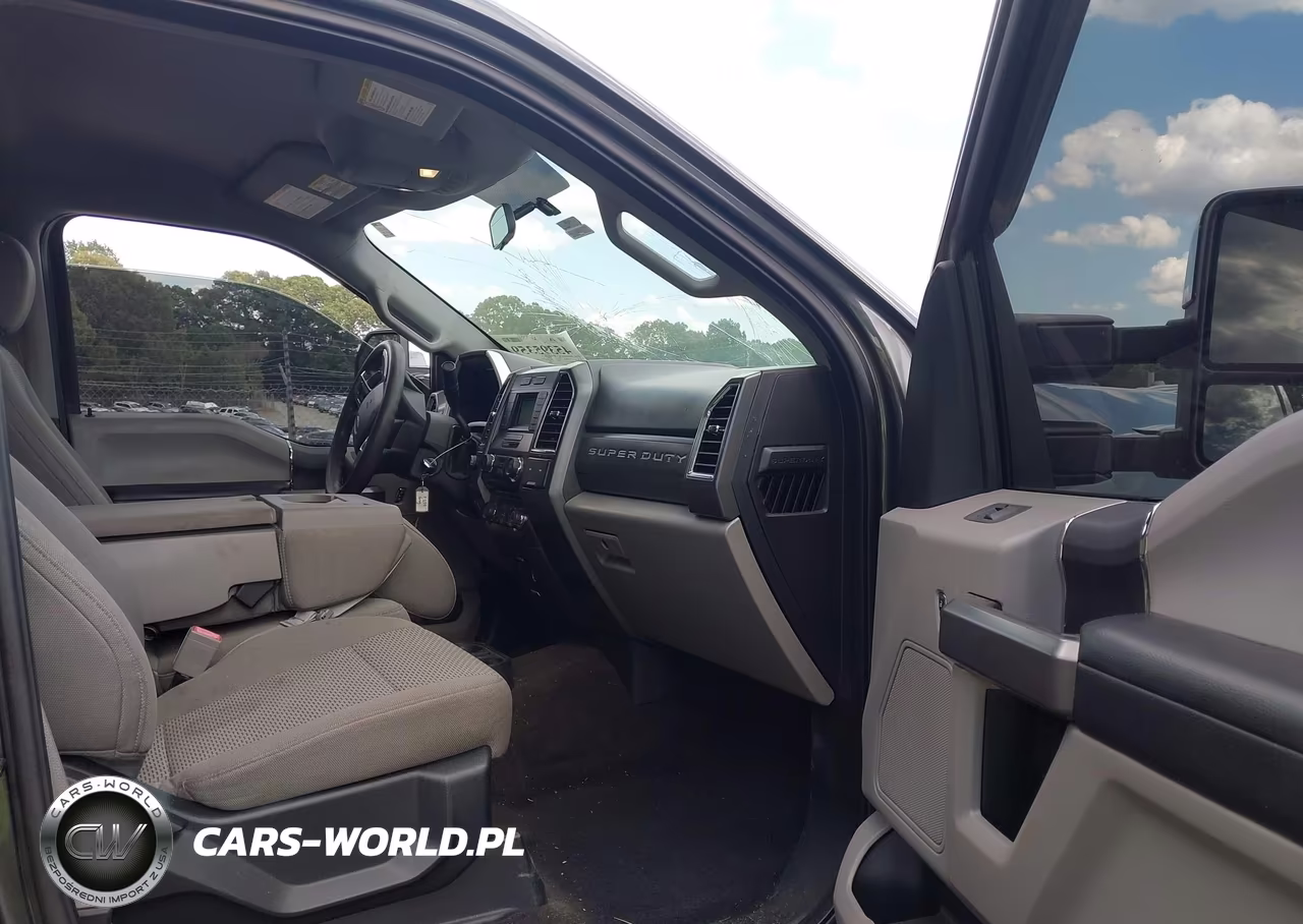 2018 Ford F-250 Xlt VIN:1FT7W2B63JEC45227 - 5