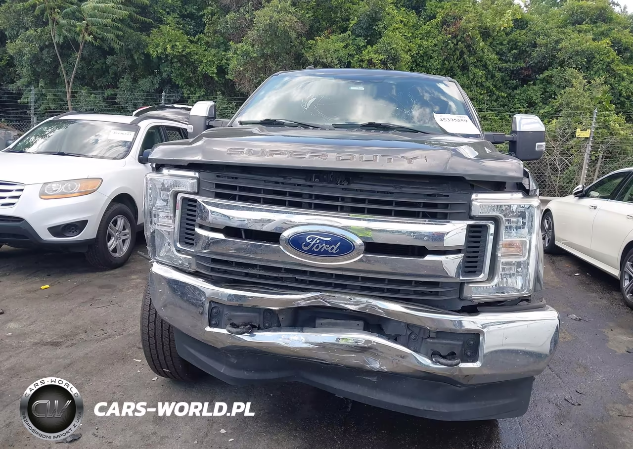 2018 Ford F-250 Xlt VIN:1FT7W2B63JEC45227 - 6