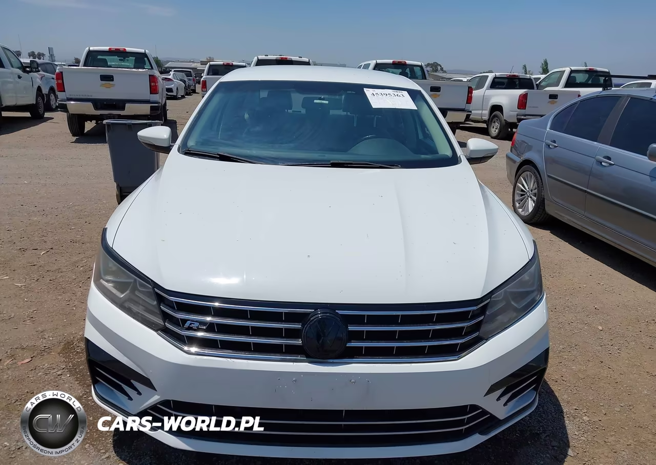 2018 Volkswagen Passat 2.0T R-Line-2.0T S VIN:1VWAA7A35JC014489 - 12