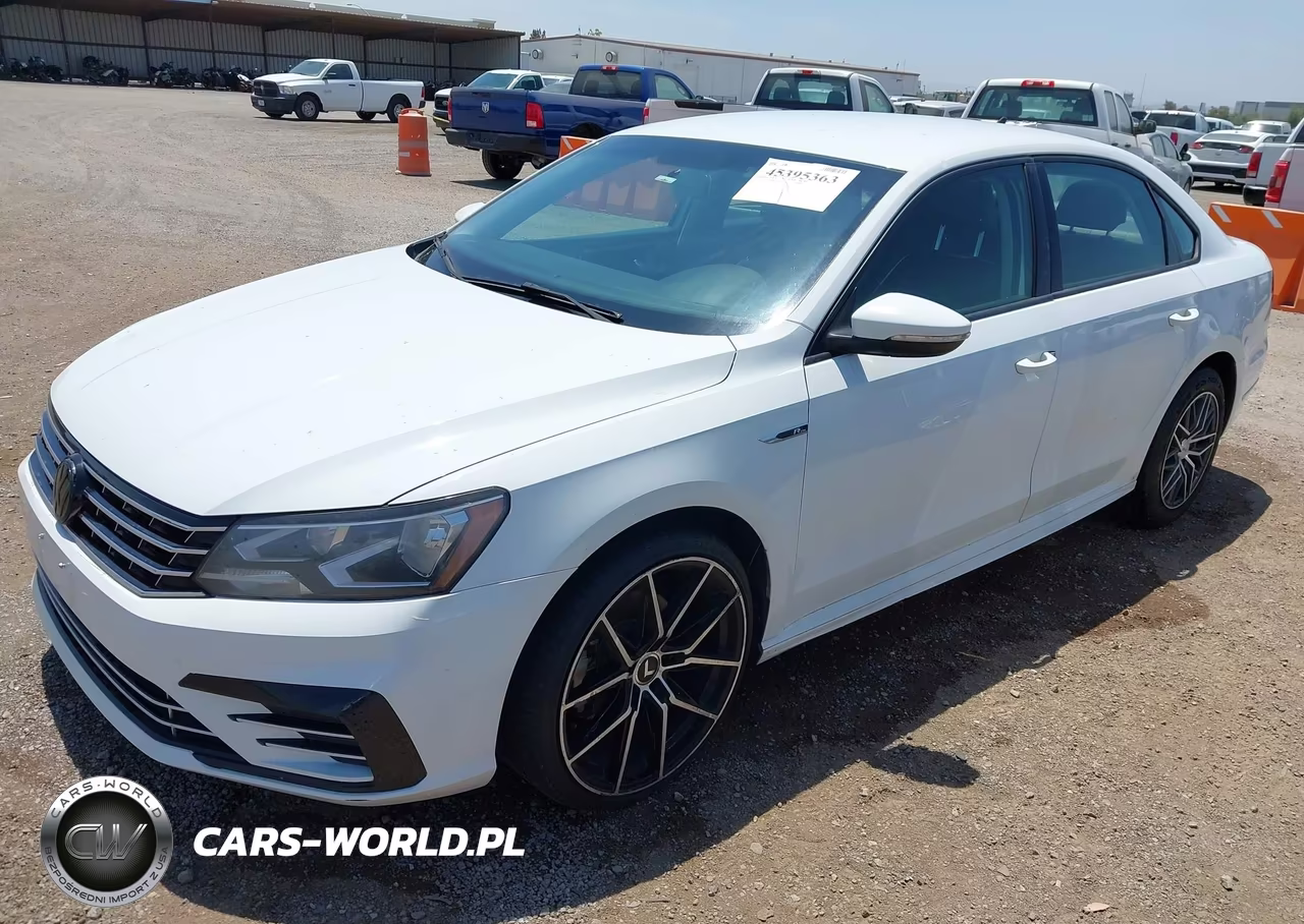 2018 Volkswagen Passat 2.0T R-Line-2.0T S VIN:1VWAA7A35JC014489 - 2