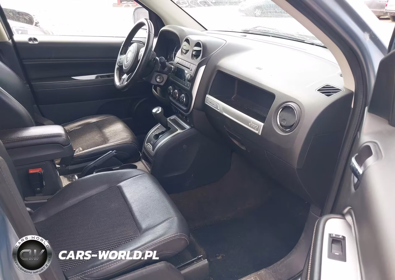 2014 Jeep Compass Latitude VIN:1C4NJDEB3ED555061 - 5