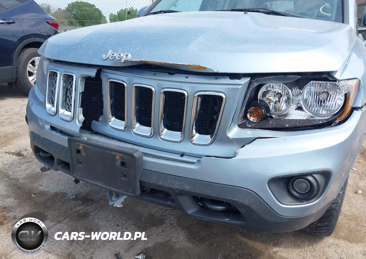 2014 Jeep Compass Latitude VIN:1C4NJDEB3ED555061 - 6