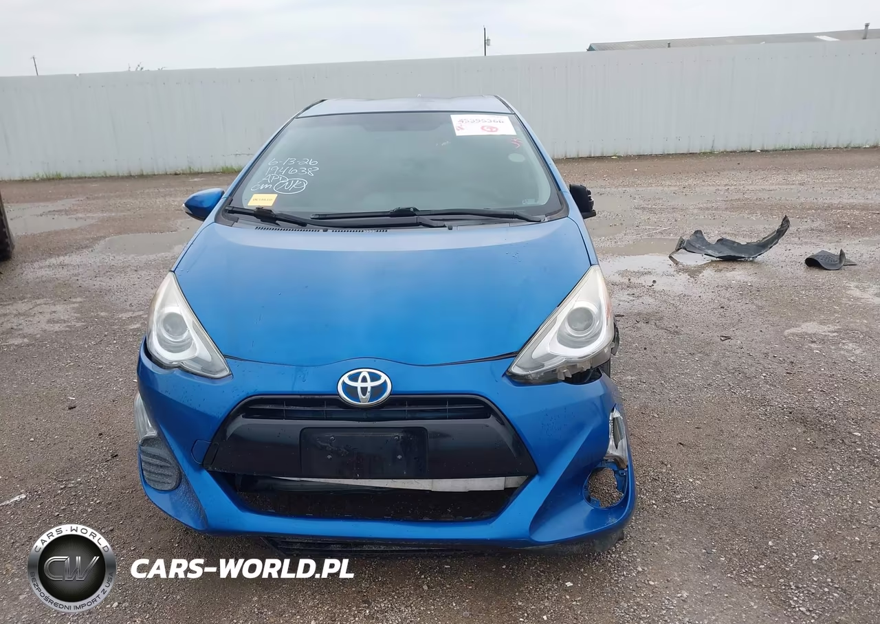 2016 Toyota Prius C Two VIN:JTDKDTB33G1115573 - 11