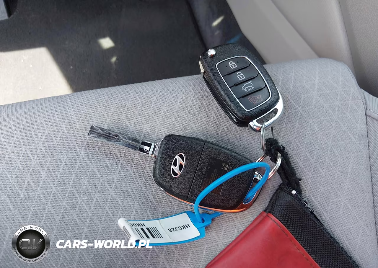 2018 Hyundai Tucson Se VIN:KM8J23A44JU659870 - 11