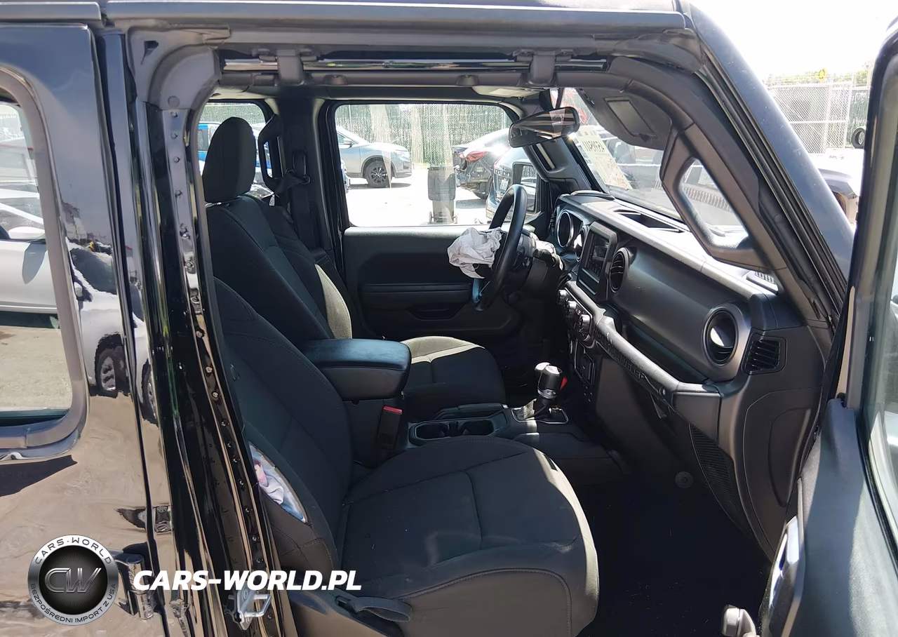 2022 Jeep Wrangler Unlimited Sport 4X4 VIN:1C4HJXDN0NW235243 - 5