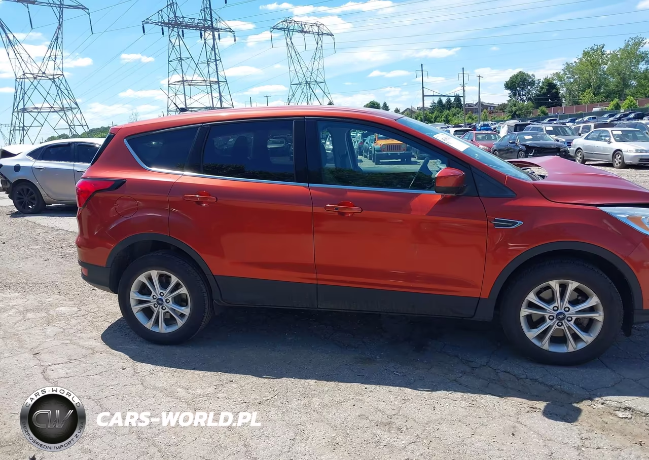 2019 Ford Escape Se VIN:1FMCU9GD0KUA58342 - 14