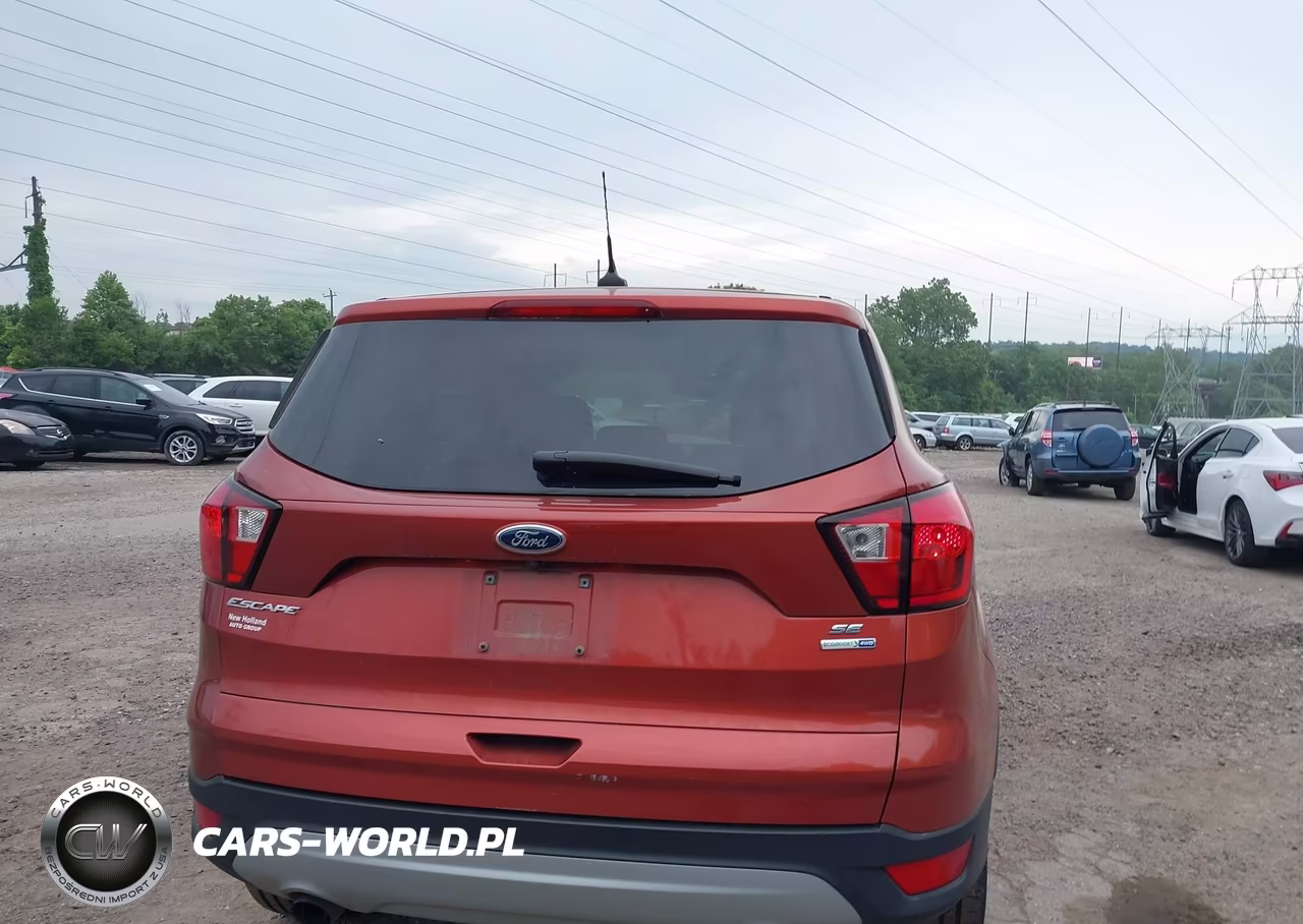 2019 Ford Escape Se VIN:1FMCU9GD0KUA58342 - 17