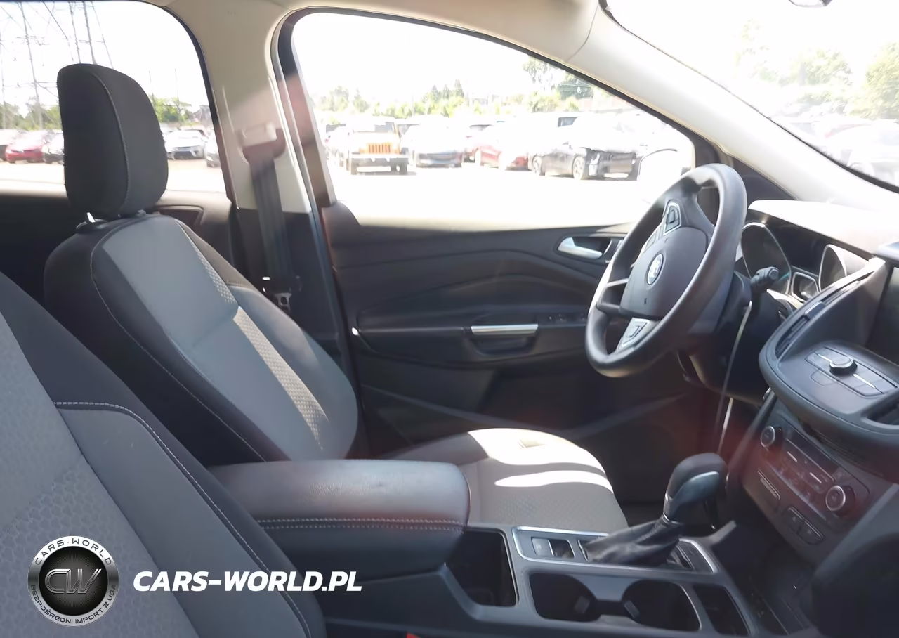 2019 Ford Escape Se VIN:1FMCU9GD0KUA58342 - 5