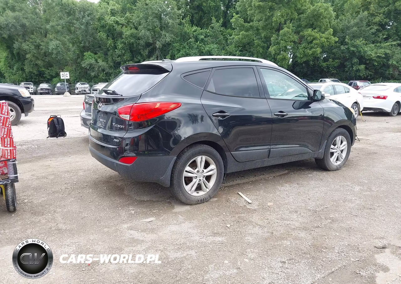 2012 Hyundai Tucson Gls VIN:KM8JUCAC5CU530248 - 4