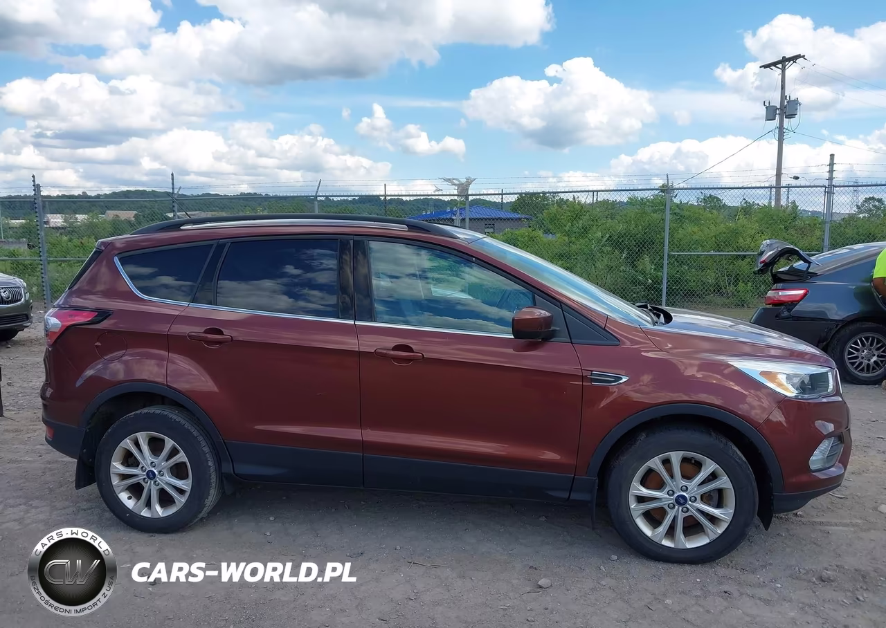2018 Ford Escape Se VIN:1FMCU9GD1JUC30098 - 13