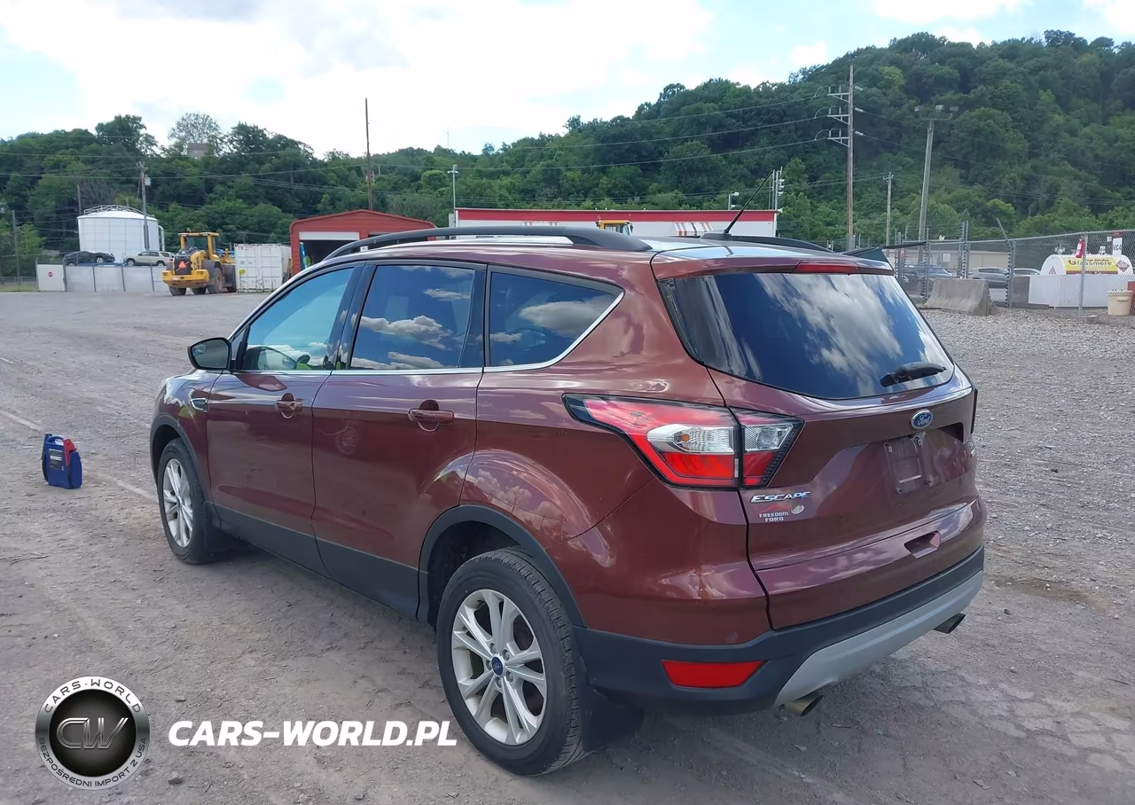 2018 Ford Escape Se VIN:1FMCU9GD1JUC30098 - 3