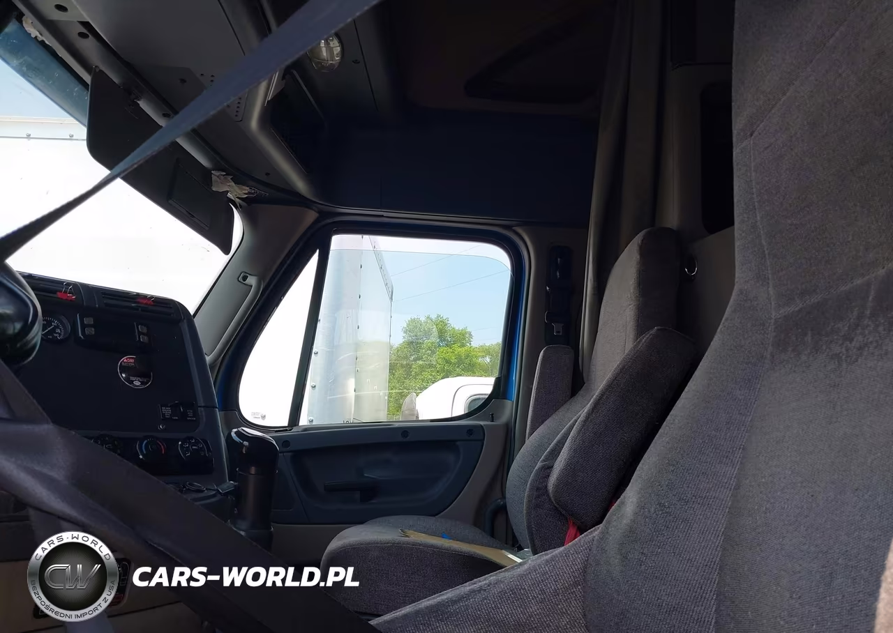 2014 Freightliner Cascadia 125 VIN:3AKJGLD50ESFS5928 - 7