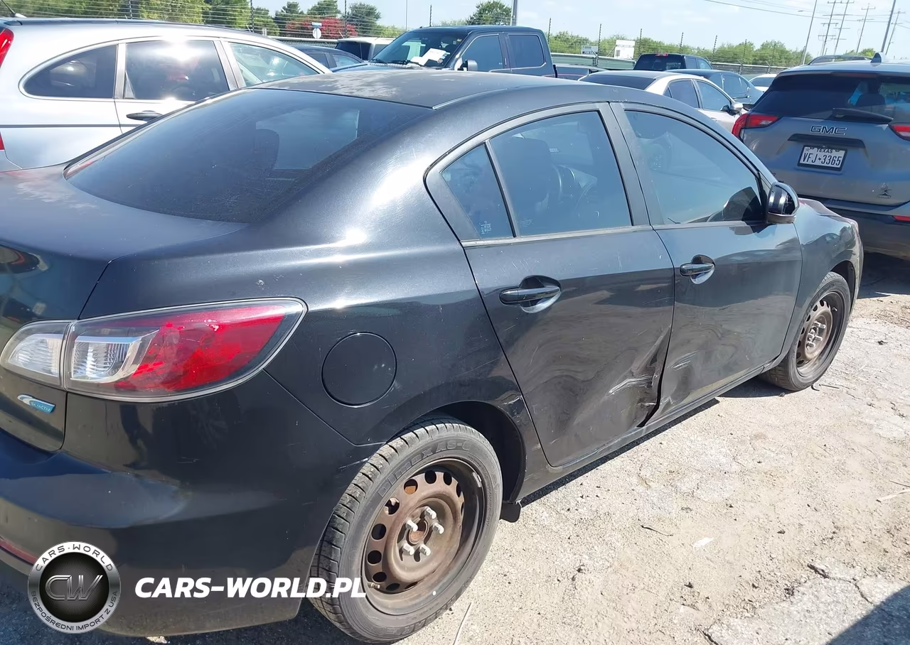 2013 Mazda Mazda3 I Sport VIN:JM1BL1U76D1784570 - 4