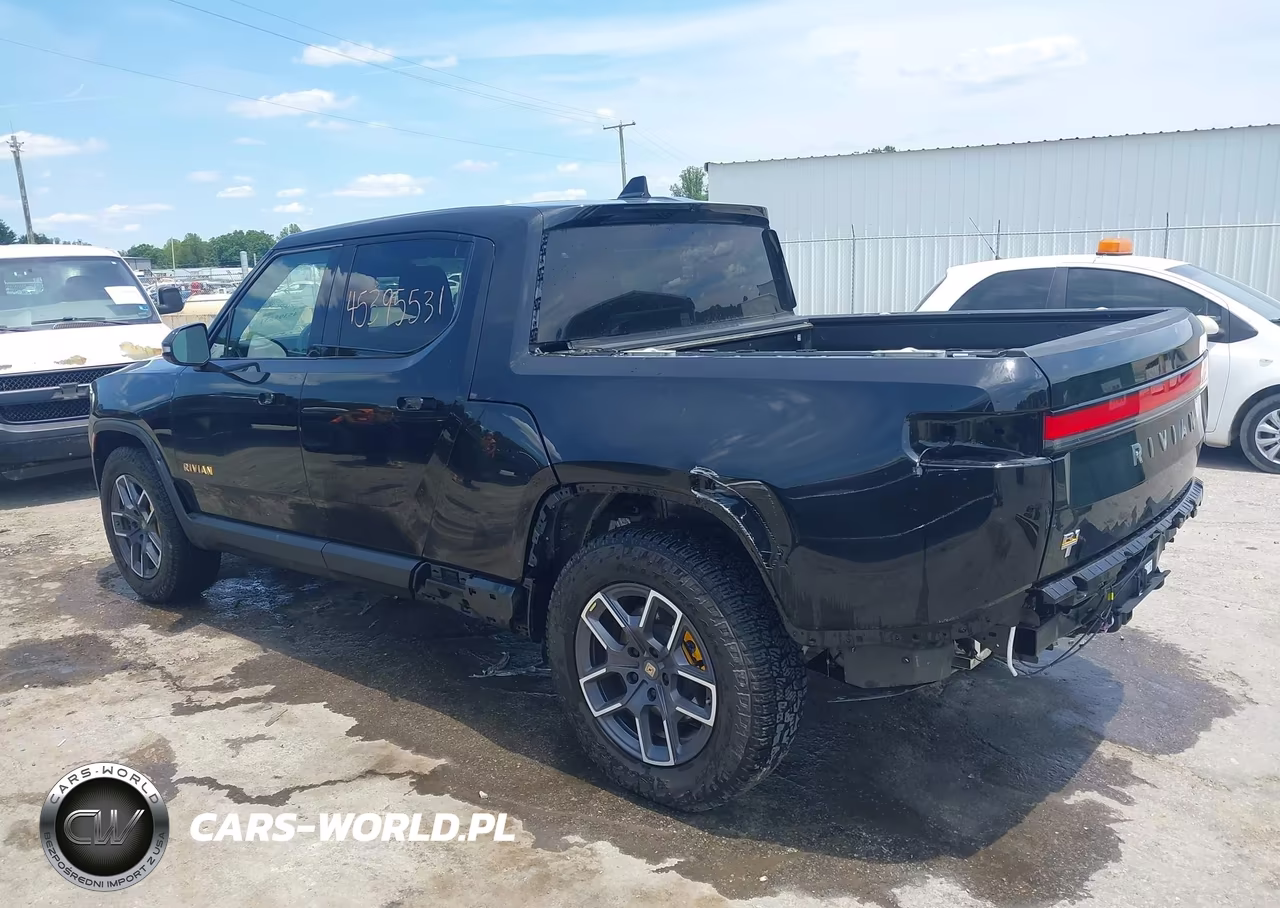 2022 Rivian R1T Launch Edition VIN:7FCTGAAL8NN004602 - 3