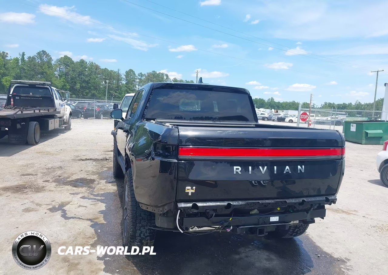 2022 Rivian R1T Launch Edition VIN:7FCTGAAL8NN004602 - 6