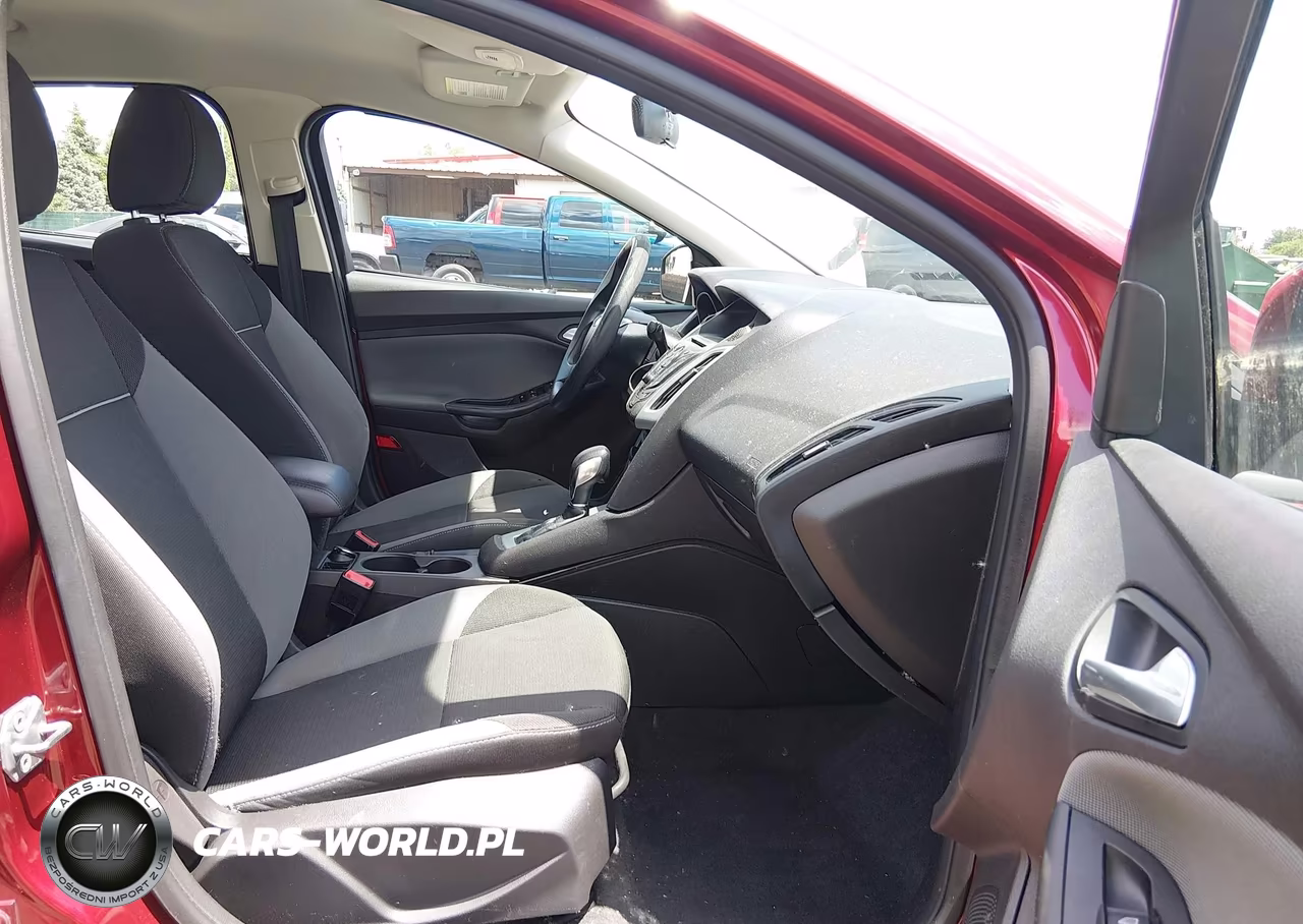 2014 Ford Focus Se VIN:1FADP3F29EL207280 - 5