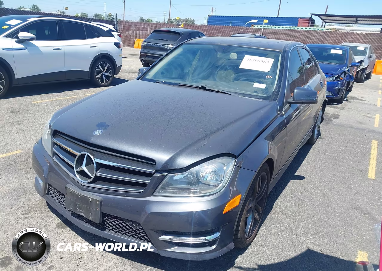 2014 Mercedes-Benz C 300 Sport 4Matic VIN:WDDGF8AB3ER321843 - 2