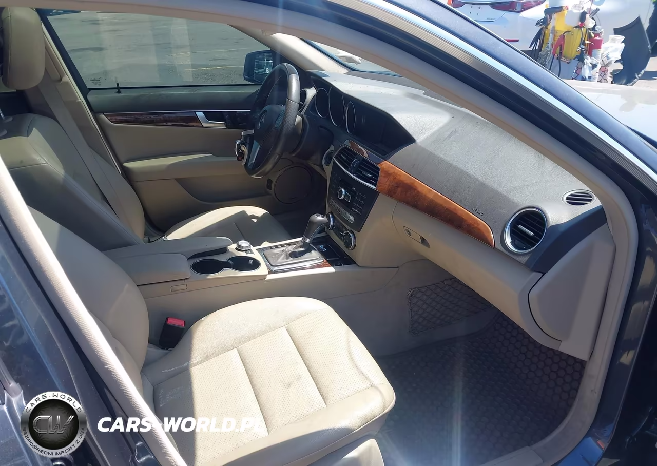 2014 Mercedes-Benz C 300 Sport 4Matic VIN:WDDGF8AB3ER321843 - 5