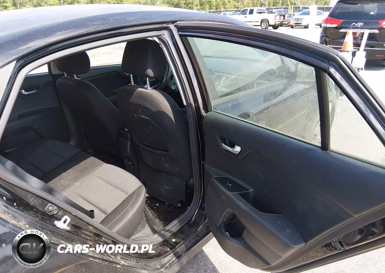 2019 Kia Rio S VIN:3KPA24AB9KE233097 - 8