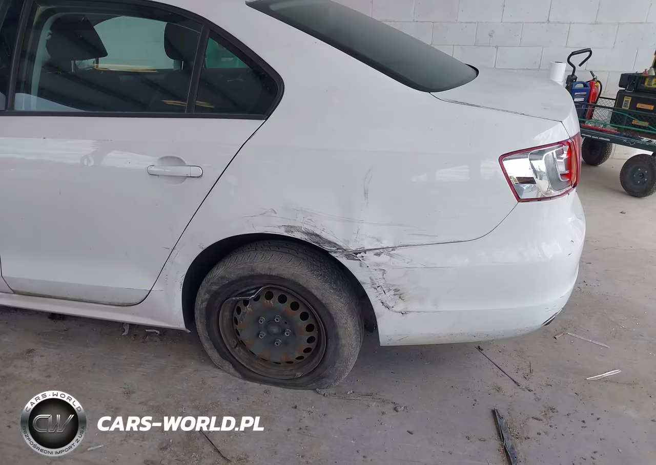2013 Volkswagen Jetta 2.0L S VIN:3VW2K7AJ5DM351568 - 6
