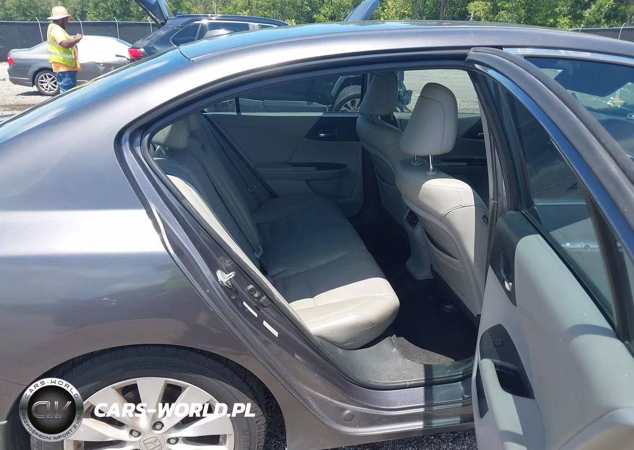 2013 Honda Accord Ex-L VIN:1HGCR2F85DA243851 - 8