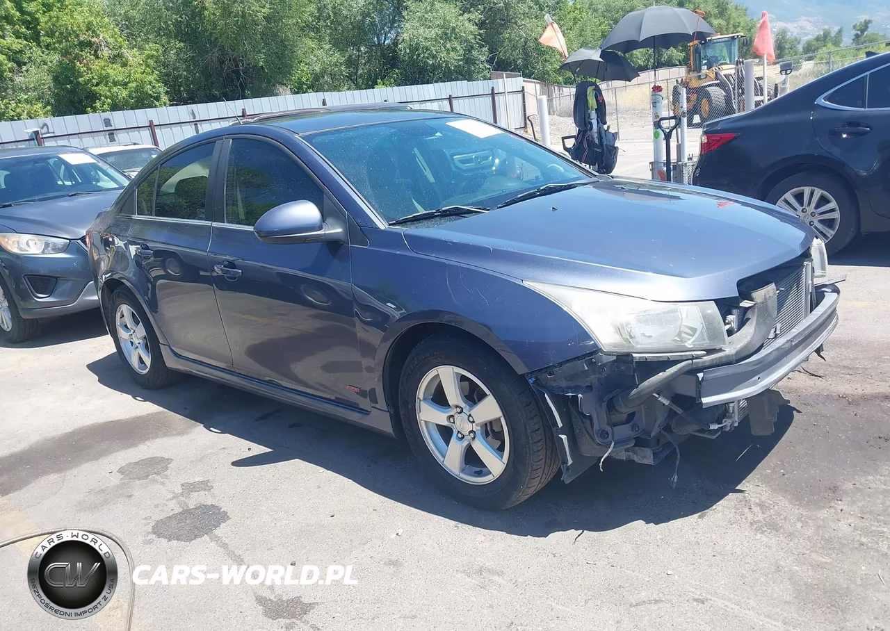 2013 Chevrolet Cruze 1Lt Auto – zdjęcie 1 z 17