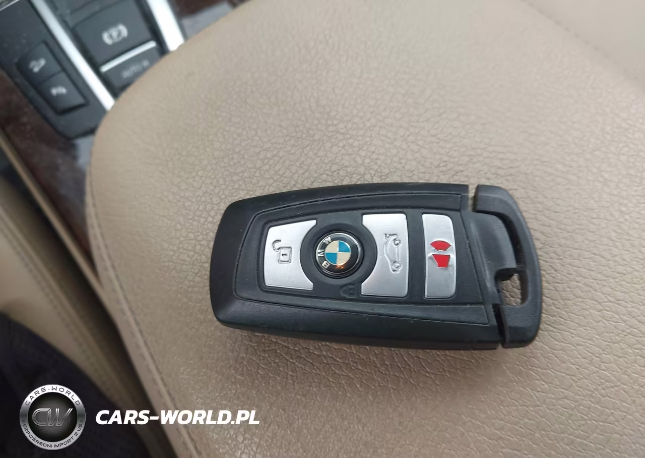 2016 BMW X3 xDrive28I VIN:5UXWX9C54G0D82157 - 11