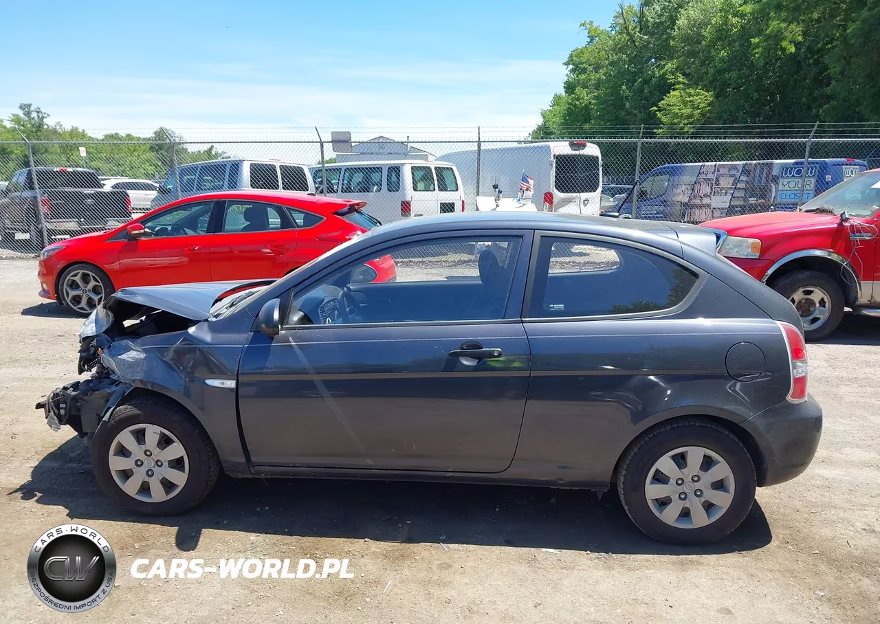 2008 Hyundai Accent Gs VIN:KMHCM36C68U084894 - 14